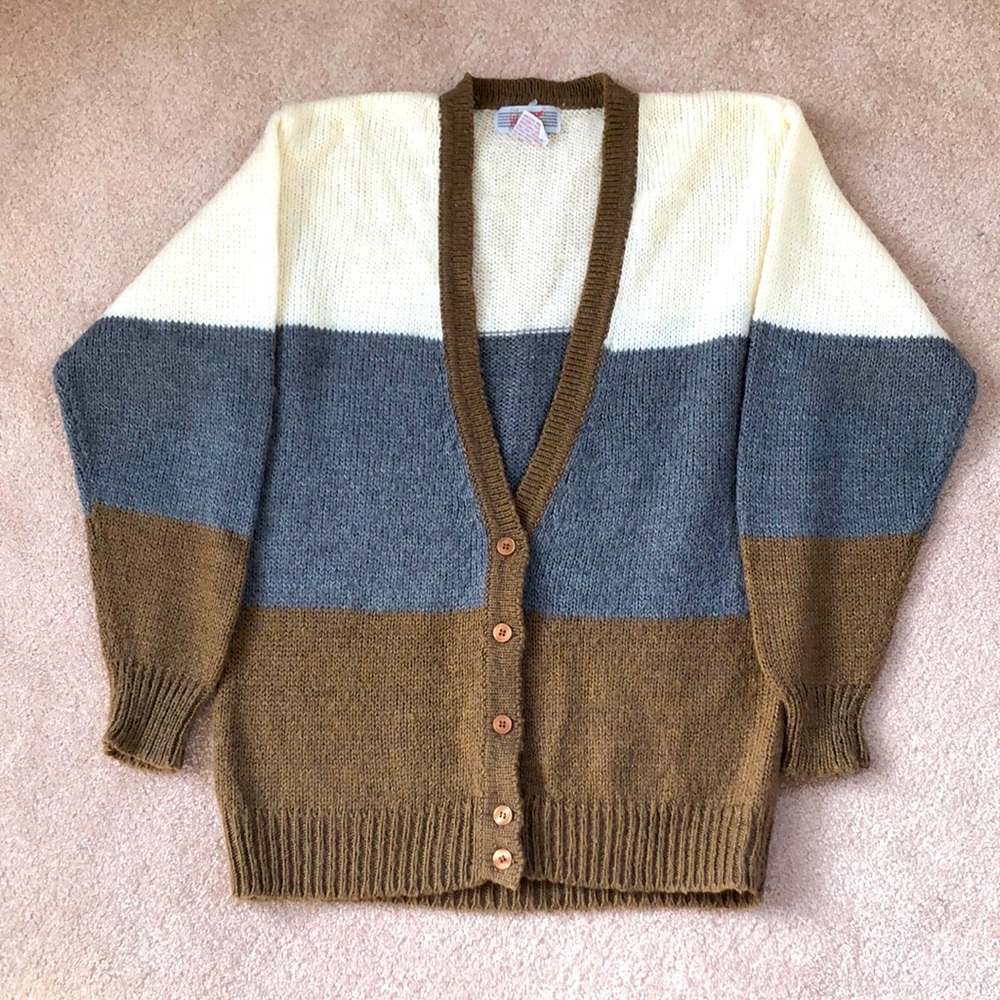 The Wyndham collection women’s wool blend cardigan